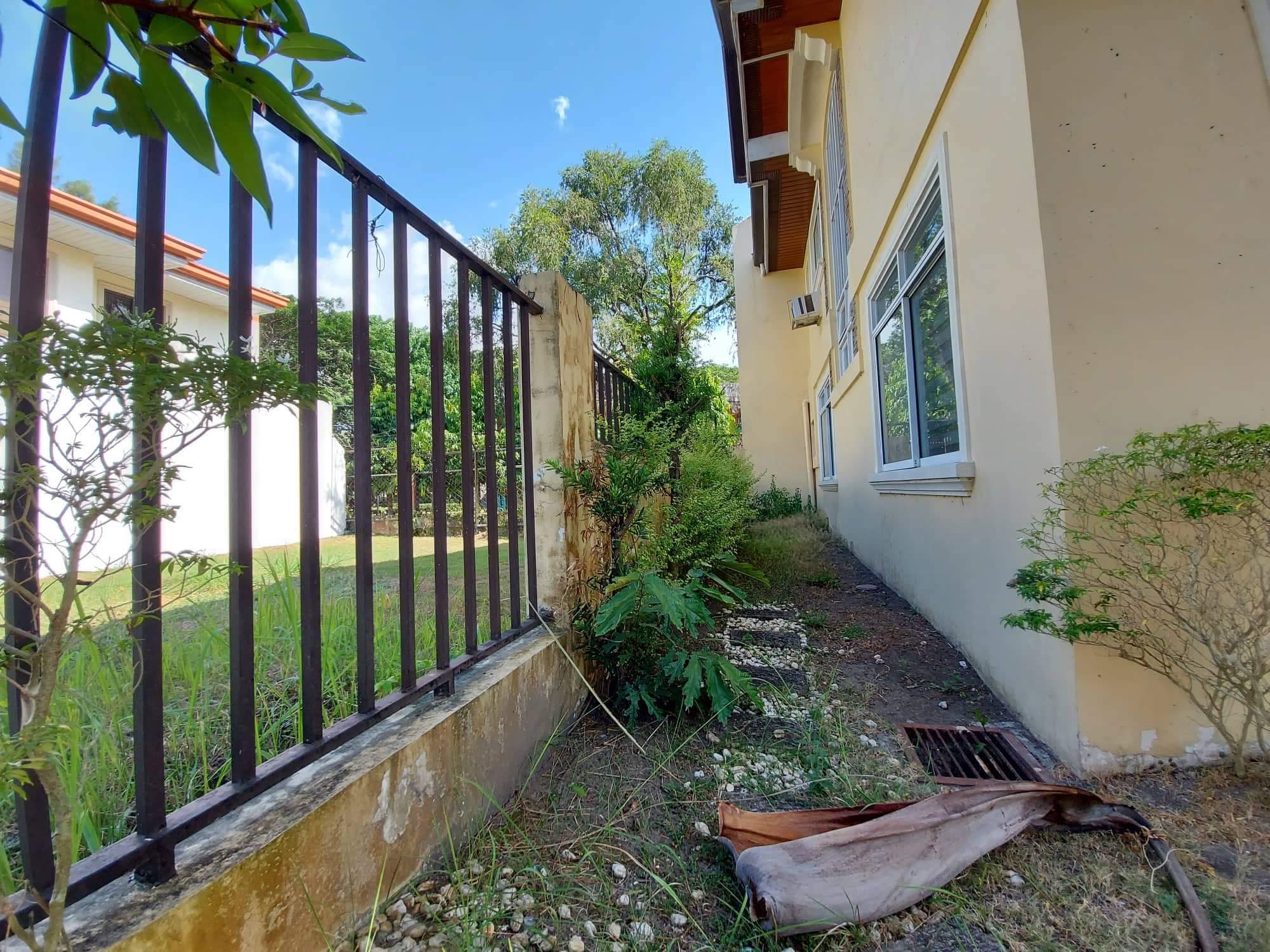 Palisades Subd 4 Bedroom House 4 Car Garage Bacolod City Properties