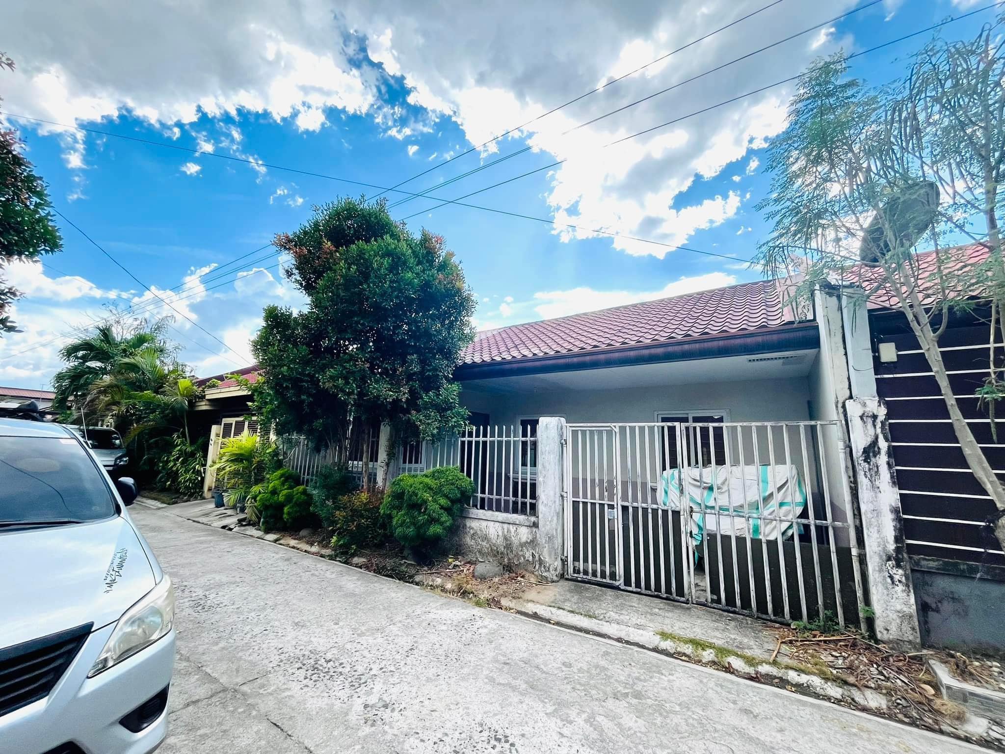 100sqm House in Country Homes, Alijis - Bacolod City Properties