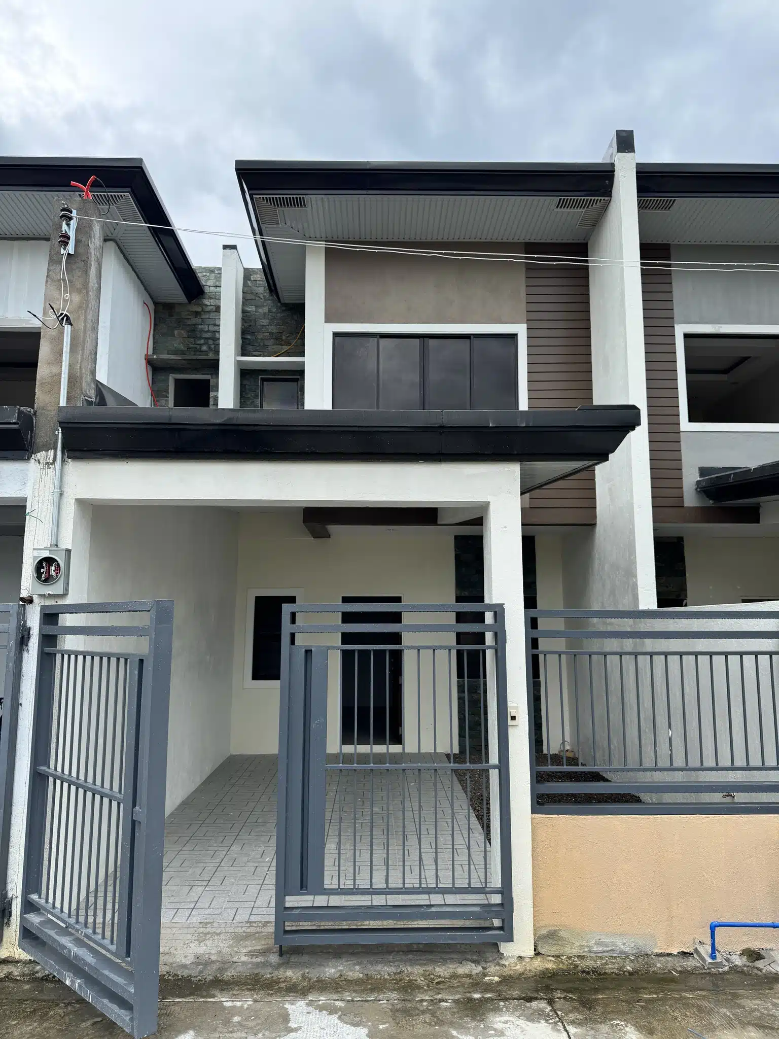Brand new Town House in Durham Rows (Talisay) for Rent