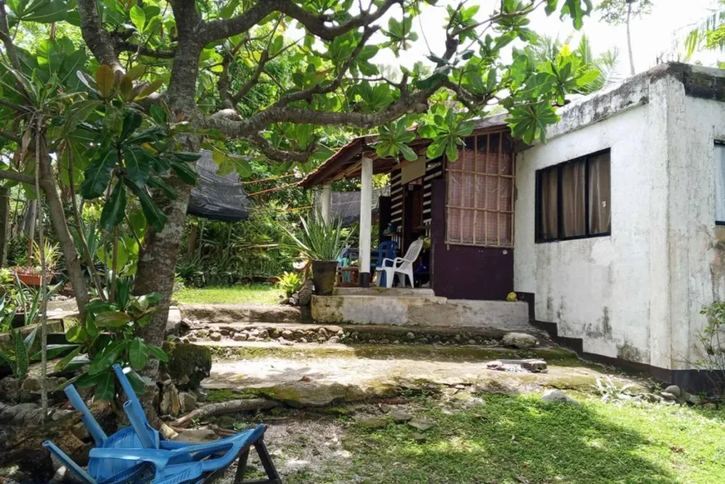 PONTEVEDRA NEGROS BEACHFRONT FOR SALE